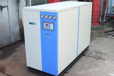 用戶購買水冷箱式冷水機怎么選擇供貨商？