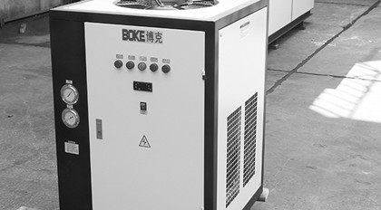 冬季工業(yè)冷水機(jī)該怎么維修？